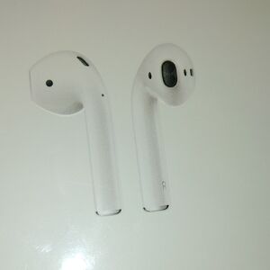 Apple Air Pods Premium Wireless White Earbuds